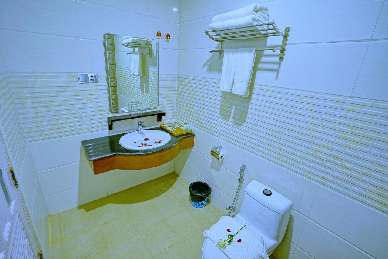 Hotel Boss - Mandalaj Kültér fotó