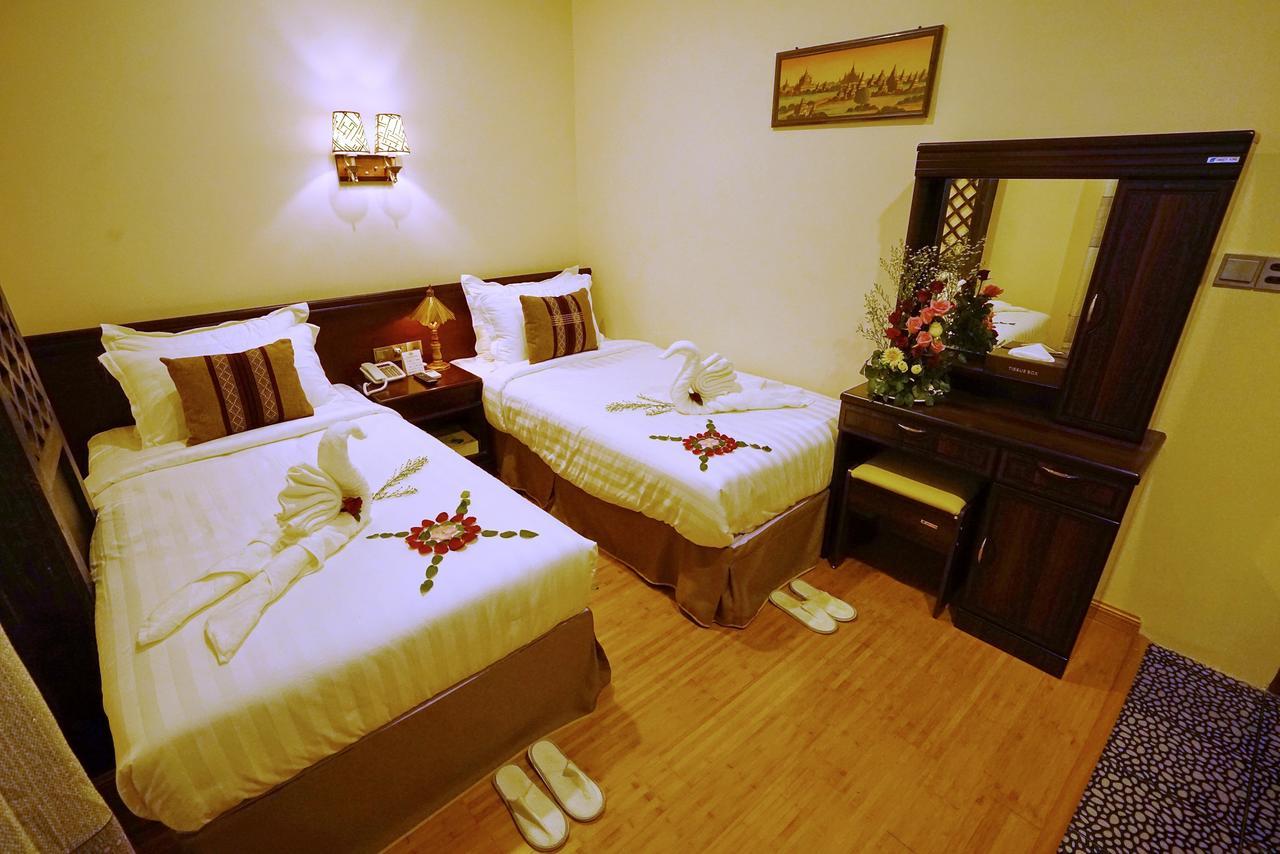 Hotel Boss - Mandalaj Kültér fotó