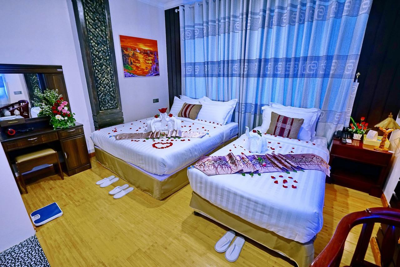 Hotel Boss - Mandalaj Kültér fotó