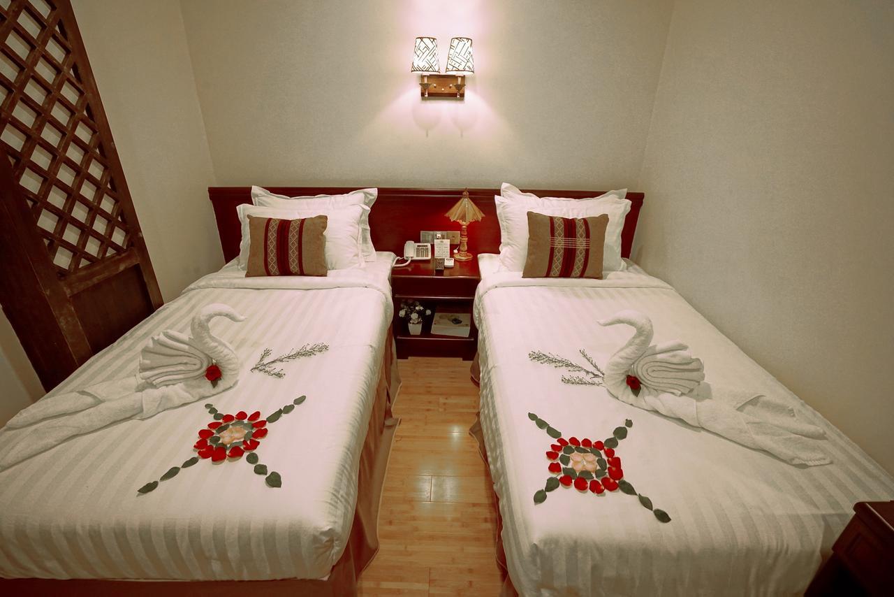 Hotel Boss - Mandalaj Kültér fotó
