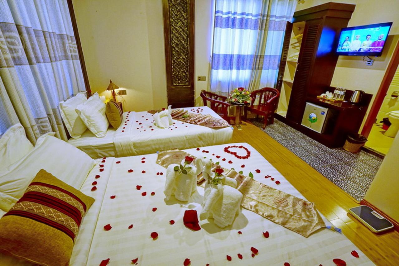 Hotel Boss - Mandalaj Kültér fotó